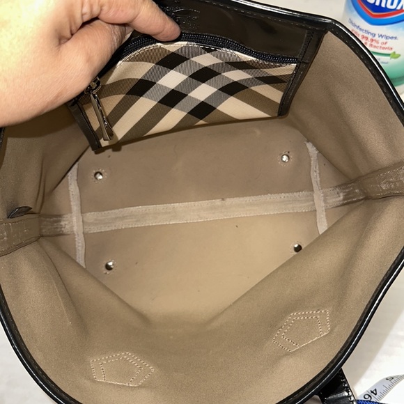 Burberry bag - Picture 10 of 14